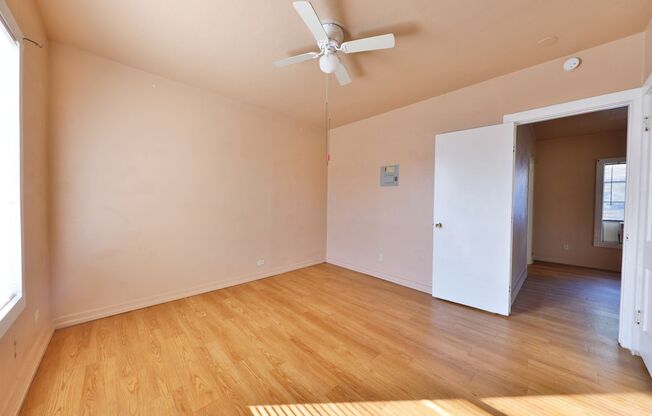 3 beds, 1 bath, $1,300