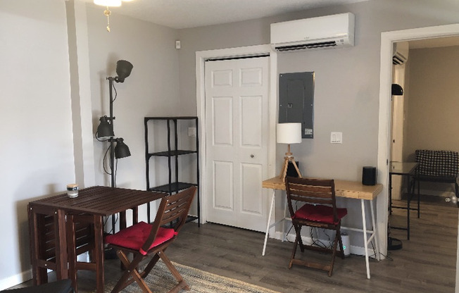 NEWLY REMODELED 1 BED 1 BATH Coming Soon!!