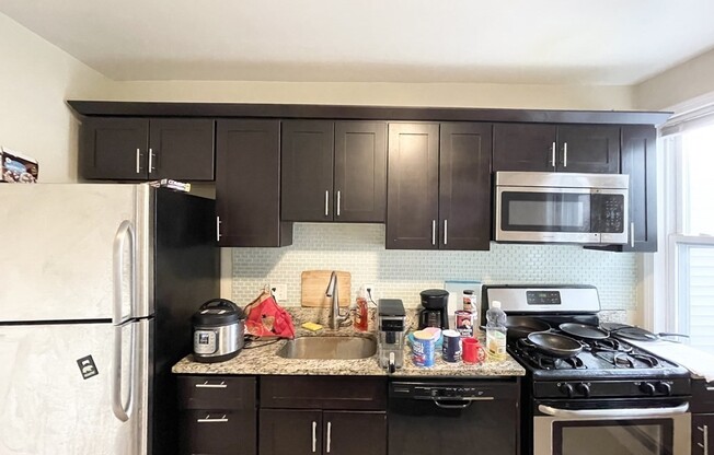 2 WYMAN PL