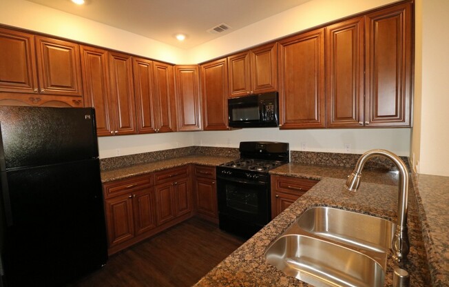 1 bed, 2 baths, 1,030 sqft, $2,395, Unit 604-302
