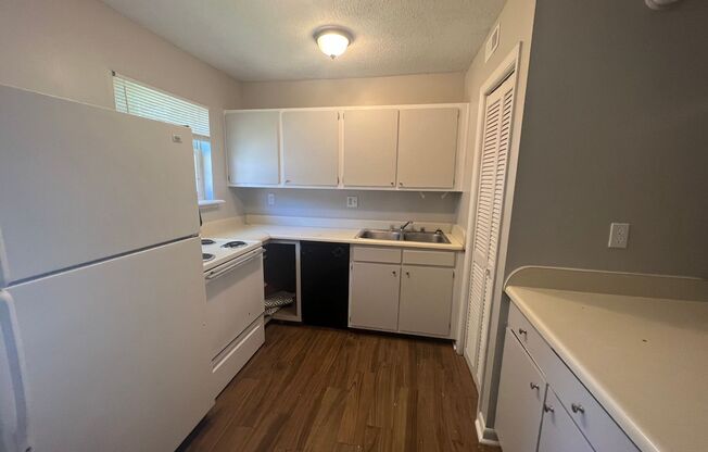 4933 Cotton Row Huntsville, AL 35816