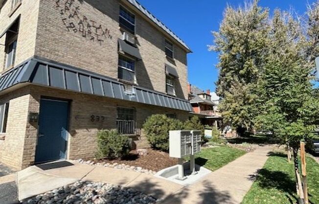 Spartan Court Apartments
