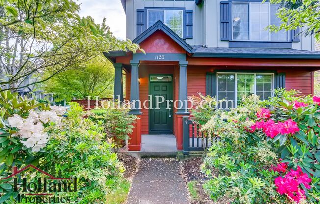 Beautiful 3 Bedroom 2.5 Bathroom Home in Hillsboro!