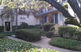 221 N El Camino Real