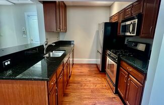 2 beds, 1 bath, $2,695, Unit Unit 6
