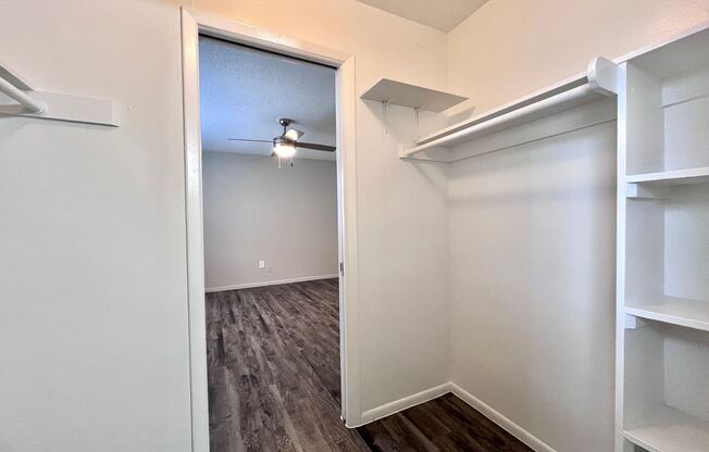 1 bed, 1 bath, 650 sqft, $1,349, Unit 27
