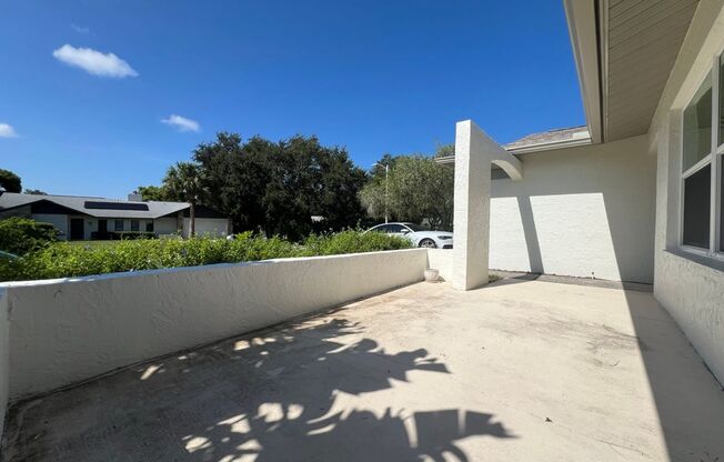 AVAILABLE NOW - 3-Bedroom Home in Prime Palm Harbor Location