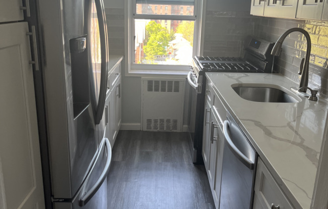 88 1 35 AVE