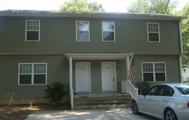 Newly Remodeled 3BR/1.5BA Duplex in Huntersville