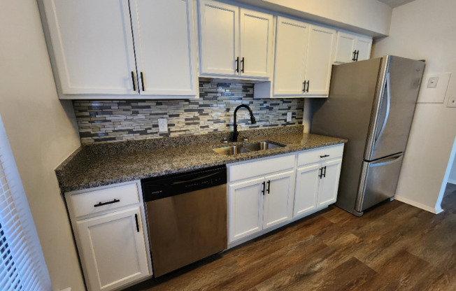 5738 E HASTINGS ARCH