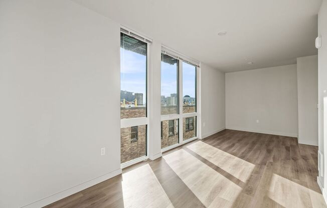 1 bed, 1 bath, 585 sqft, $1,715, Unit 515