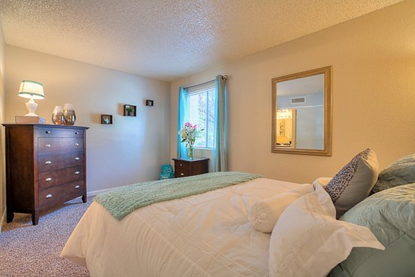 Eagle Point Apartments in Albuquerque