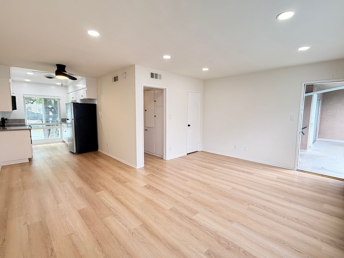 127 - SUTTON TERRACE