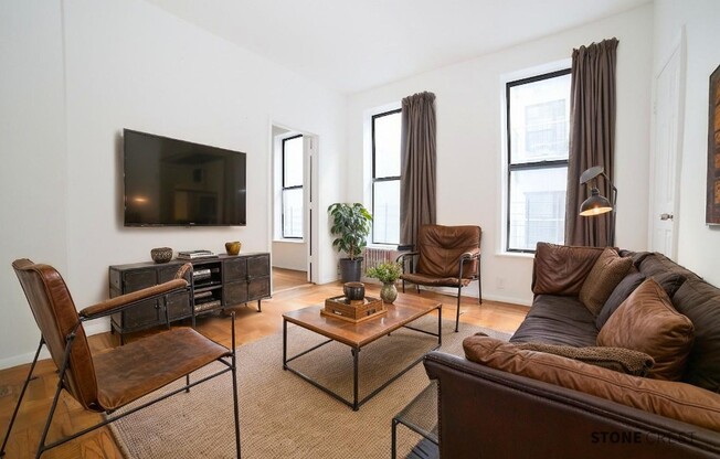 225 W 110 ST