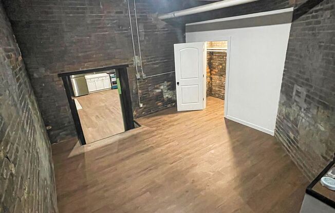 1 bed, 1 bath, 525 sqft, $1,475, Unit House