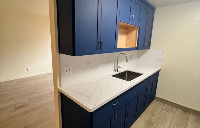 561 - 3137 &amp; 3145 Cadillac