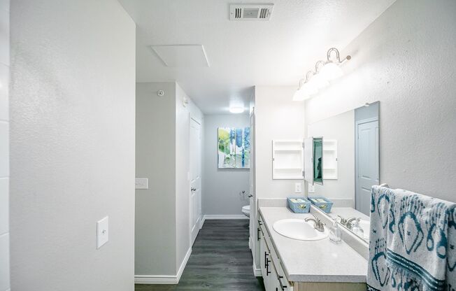 1 bed, 1 bath, 781 sqft, $1,104
