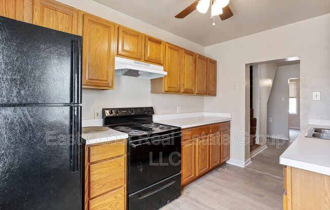 118 S LOCUST ST