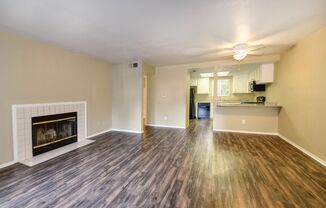 805-Oak Creek Village Apartments