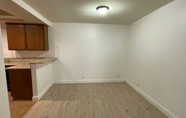 Pier Pointe: Lower 1 Bedroom 1 Bath Condo