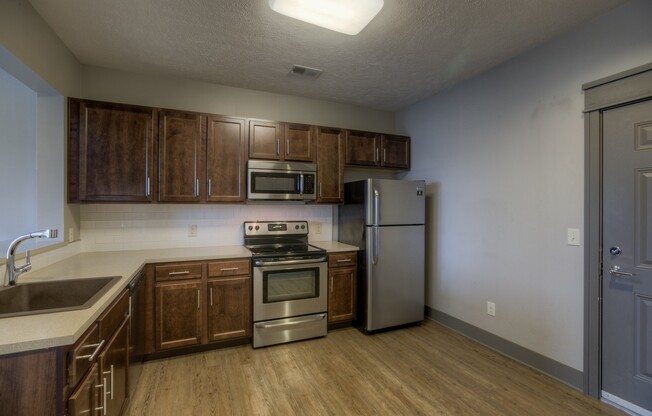 1 bed, 1 bath, 633 sqft, $1,110, Unit 201