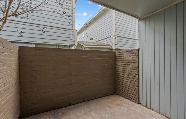 1 bed, 1 bath, 648 sqft, $1,075, Unit #19