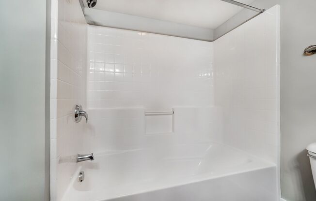 1 bed, 1 bath, 1,295 sqft, $1,787, Unit 3301-413