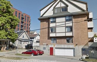 1325 Randall Court