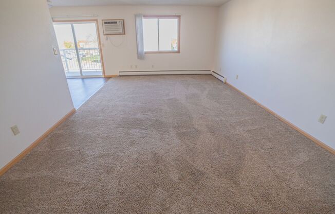 2 beds, 1 bath, 936 sqft, $850, Unit 2521-201