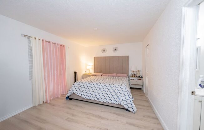 Montego Bay Apartments- 1095 W 77 St Hialeah, FL 33014