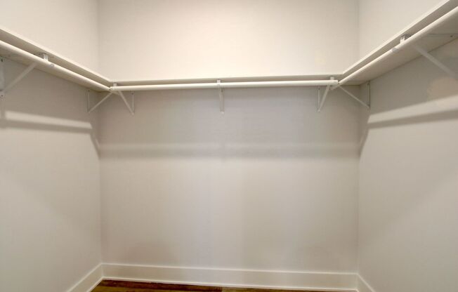 1 bed, 1 bath, 621 sqft, $1,535, Unit 303