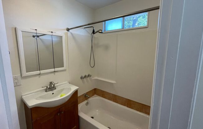 3 beds, 1 bath, $3,995