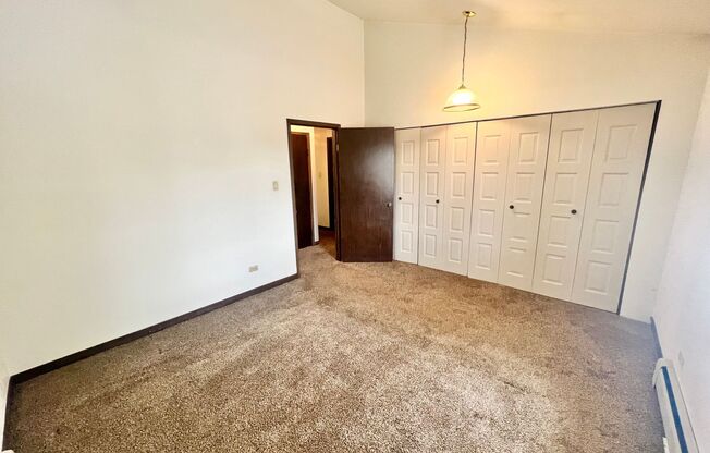 1 bed, 1 bath, 750 sqft, $1,350