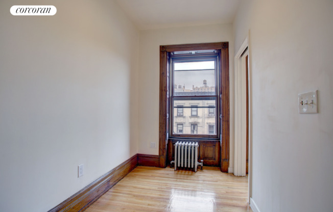 47 W 84 ST