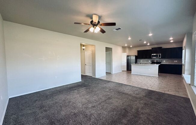 Open design in Northeast Crossing on large CORNER LOT! 3 bedrooms + study/2.5 baths/game room/2-car garage