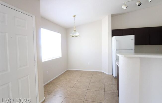 2 beds, 2 baths, $1,299, Unit # 2041