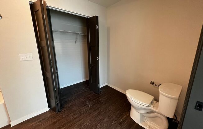 1 bed, 1 bath, 903 sqft, $1,659, Unit 2