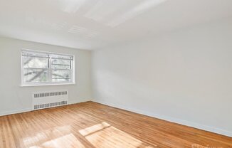 111 16 66 AVE