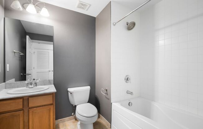 Spacious 2BR/2BA Downtown Tampa Condo in the Residences of Franklin Street