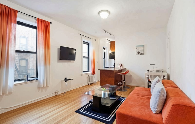 333 4 ST
