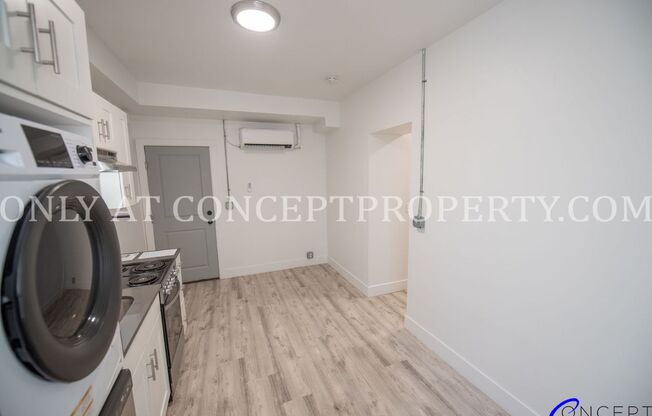 Studio, 1 bath, 288 sqft, $999, Unit 1B