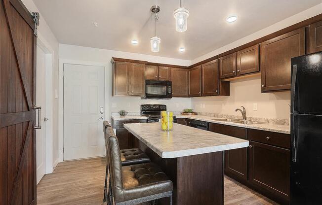 Kichen with Plenty of Storage and Island