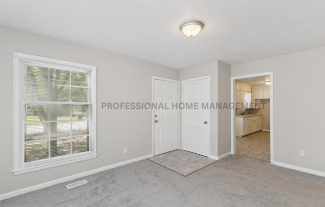 Updated 3 bed / 2 bath house With Exceptional Convenience & Value!**Move In Special 1/2 off of 1st full month's rent**