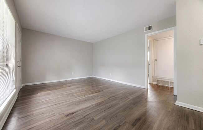 Macon Crossing Apartments