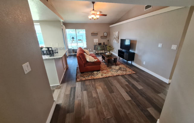 7944 W CHARTER OAK RD