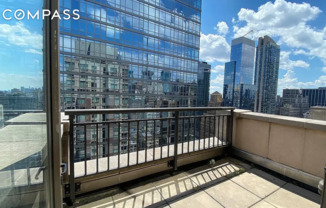 2 beds, 2 baths, $9,000, Unit 32C