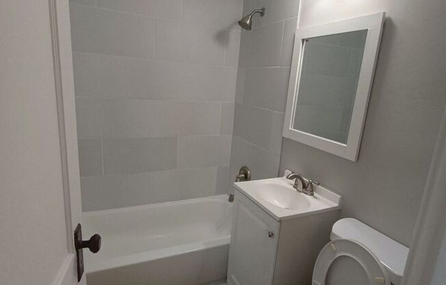 Studio, 1 bath, $855, Unit 314