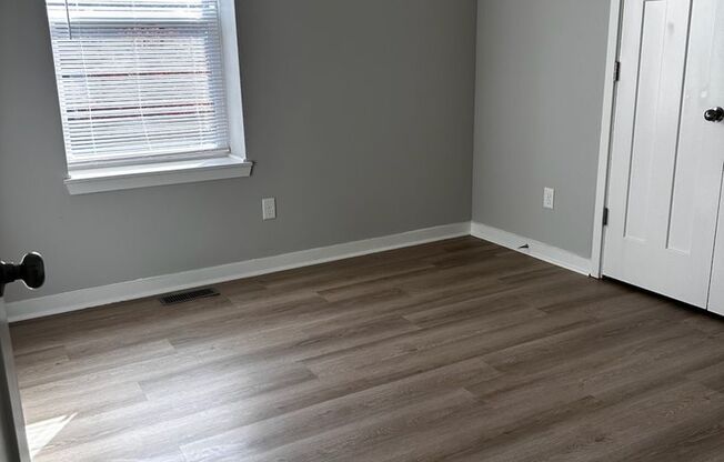 3 beds, 2 baths, 1,225 sqft, $1,749, Unit 305