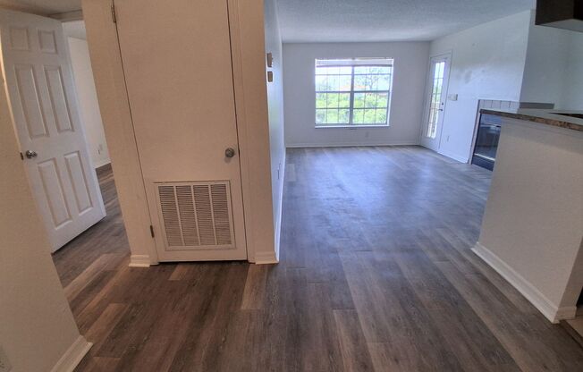 2 beds, 2 baths, $1,650, Unit # 514