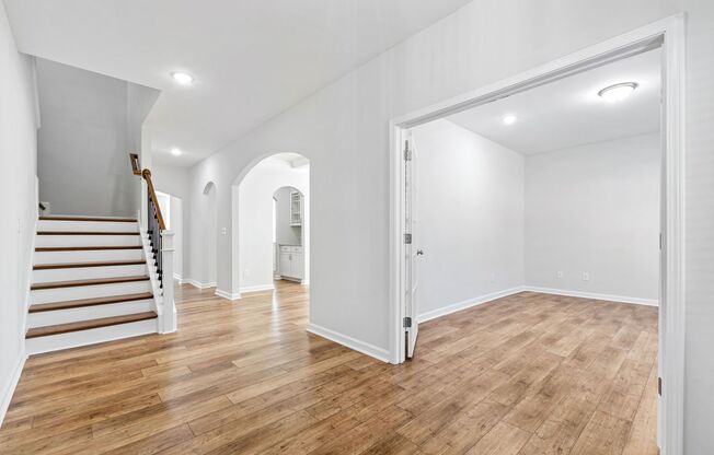 Energy-Efficient Luxury! Spacious Home with Solar Panels & High-End Features
